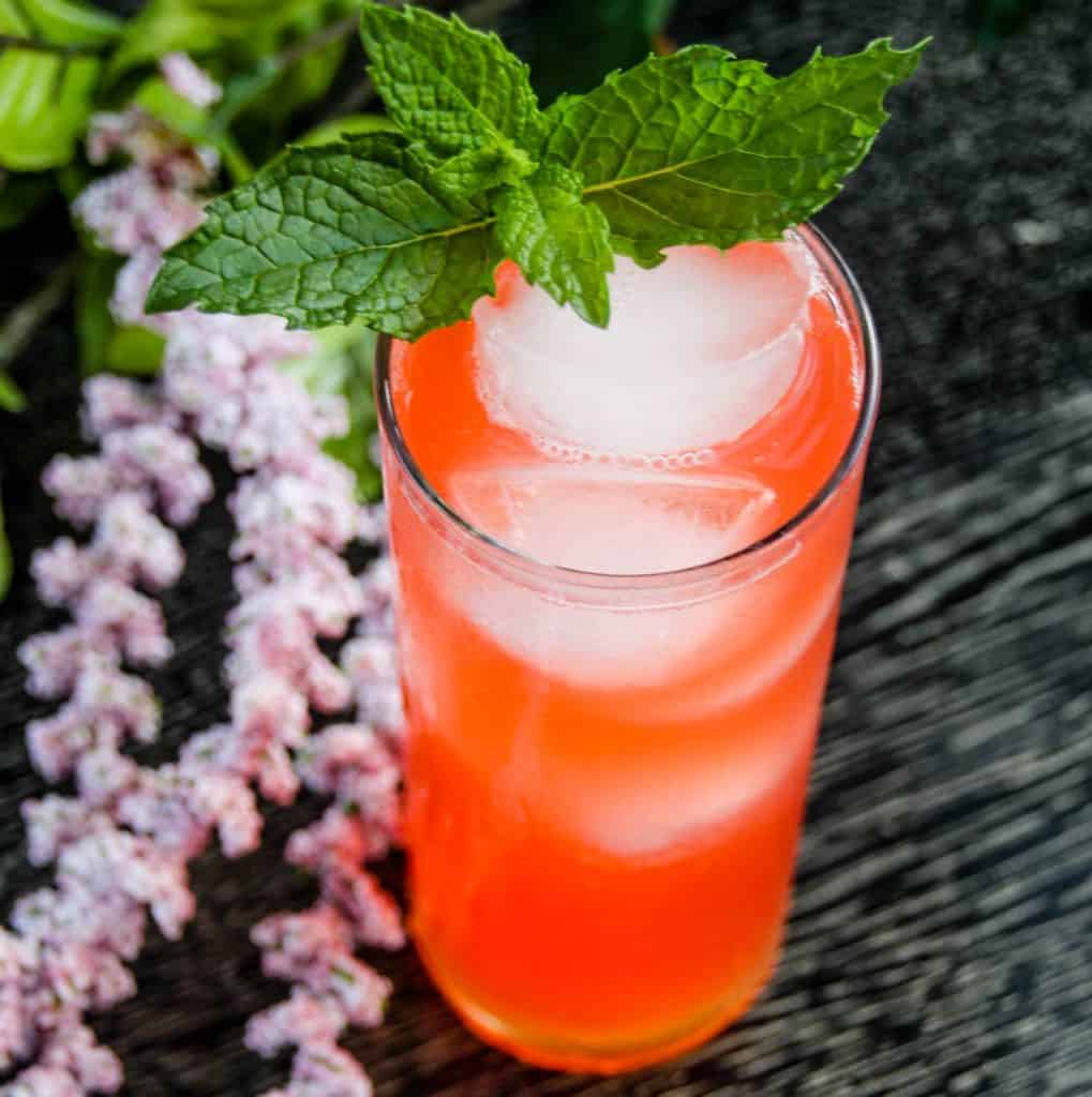 Strawberry Pineapple Summer Daiquiri Recipe